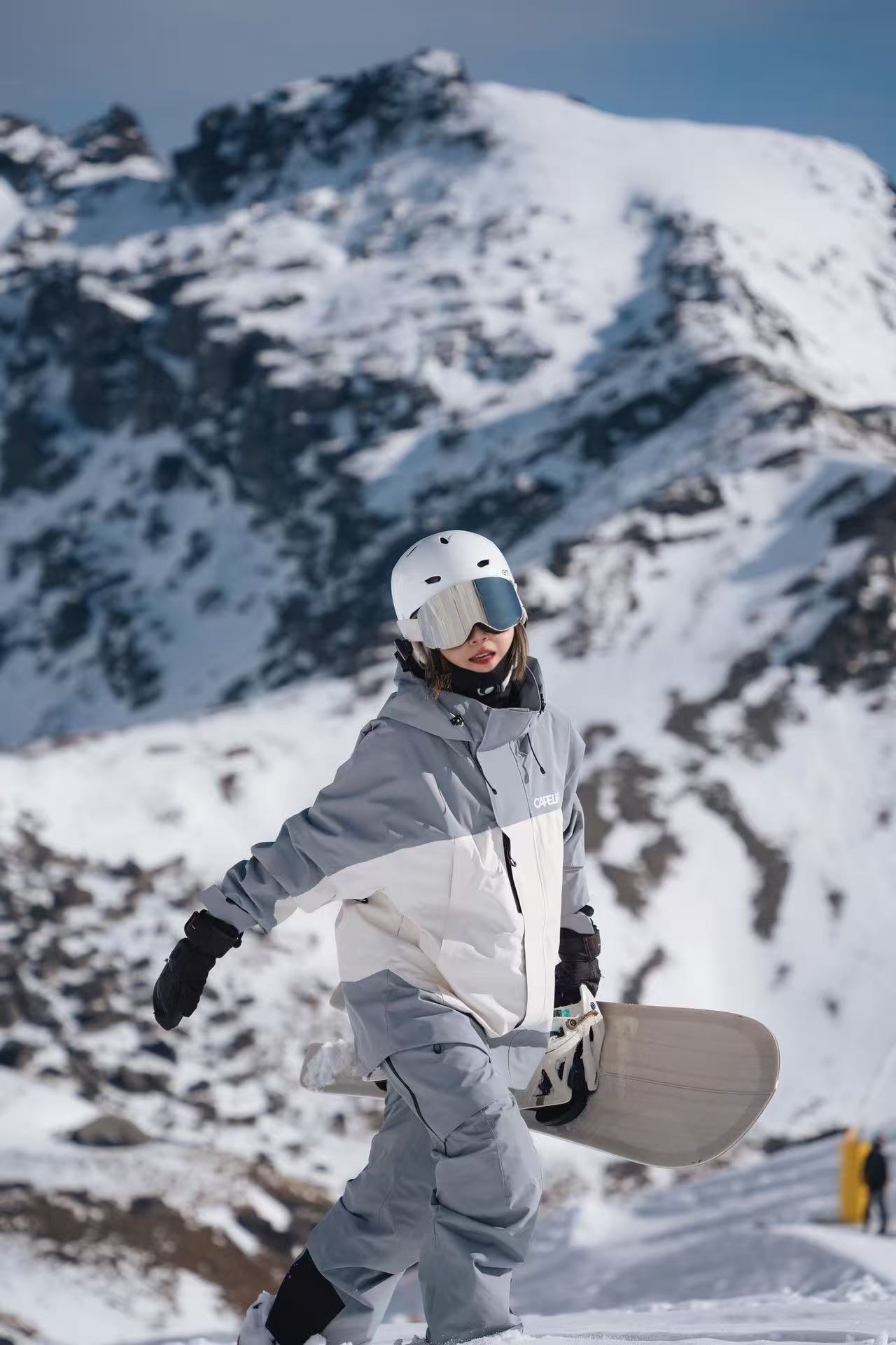 do men where white snowboard helmets 540 Stealth Snow Helmet Large Get!Out The Daytona Steeze Open Face Snow Helmet is a great choice for any snowboarder Stylish White Ski Helmet -