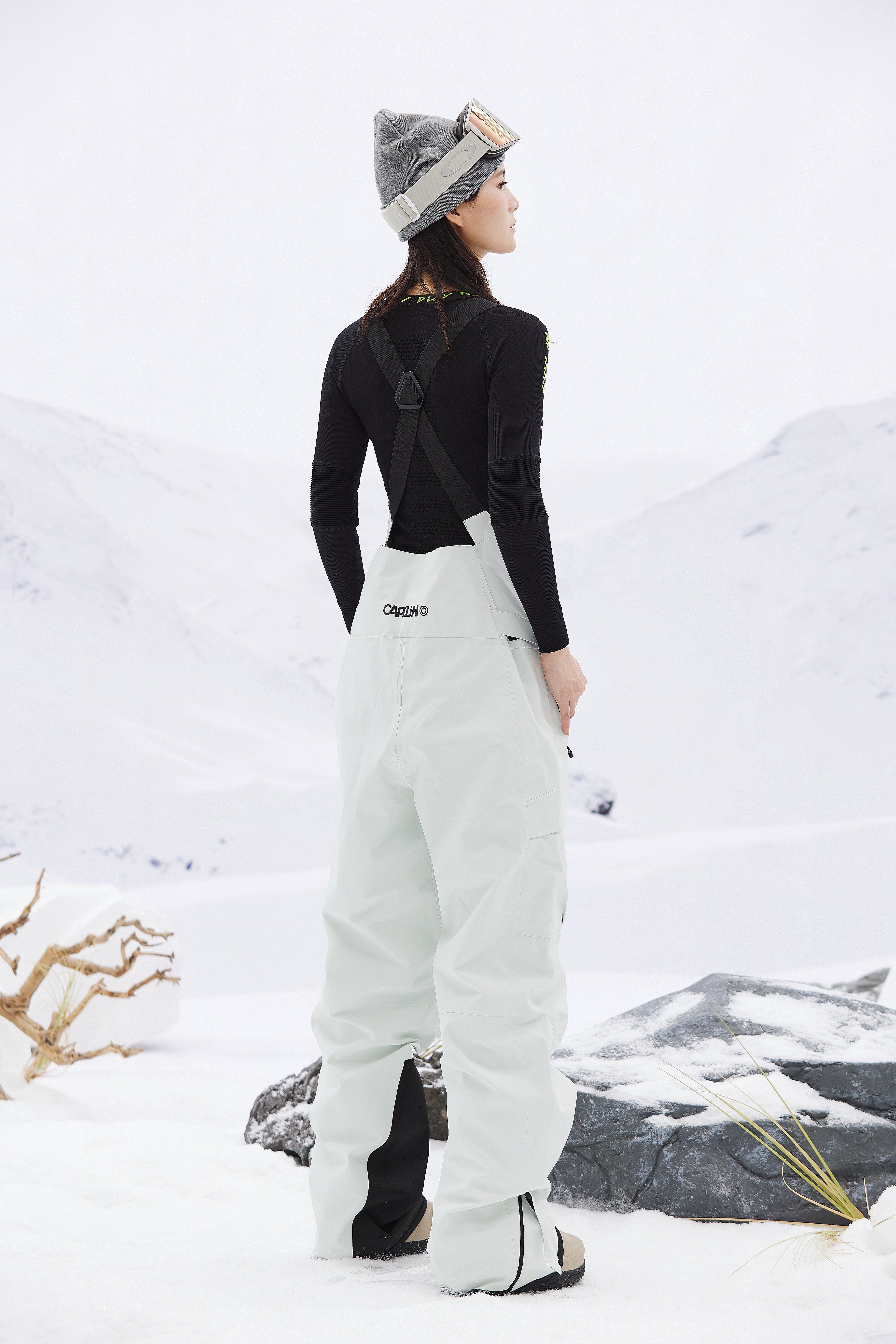 CAPELIN スノーボードオーバーオール ホワイト