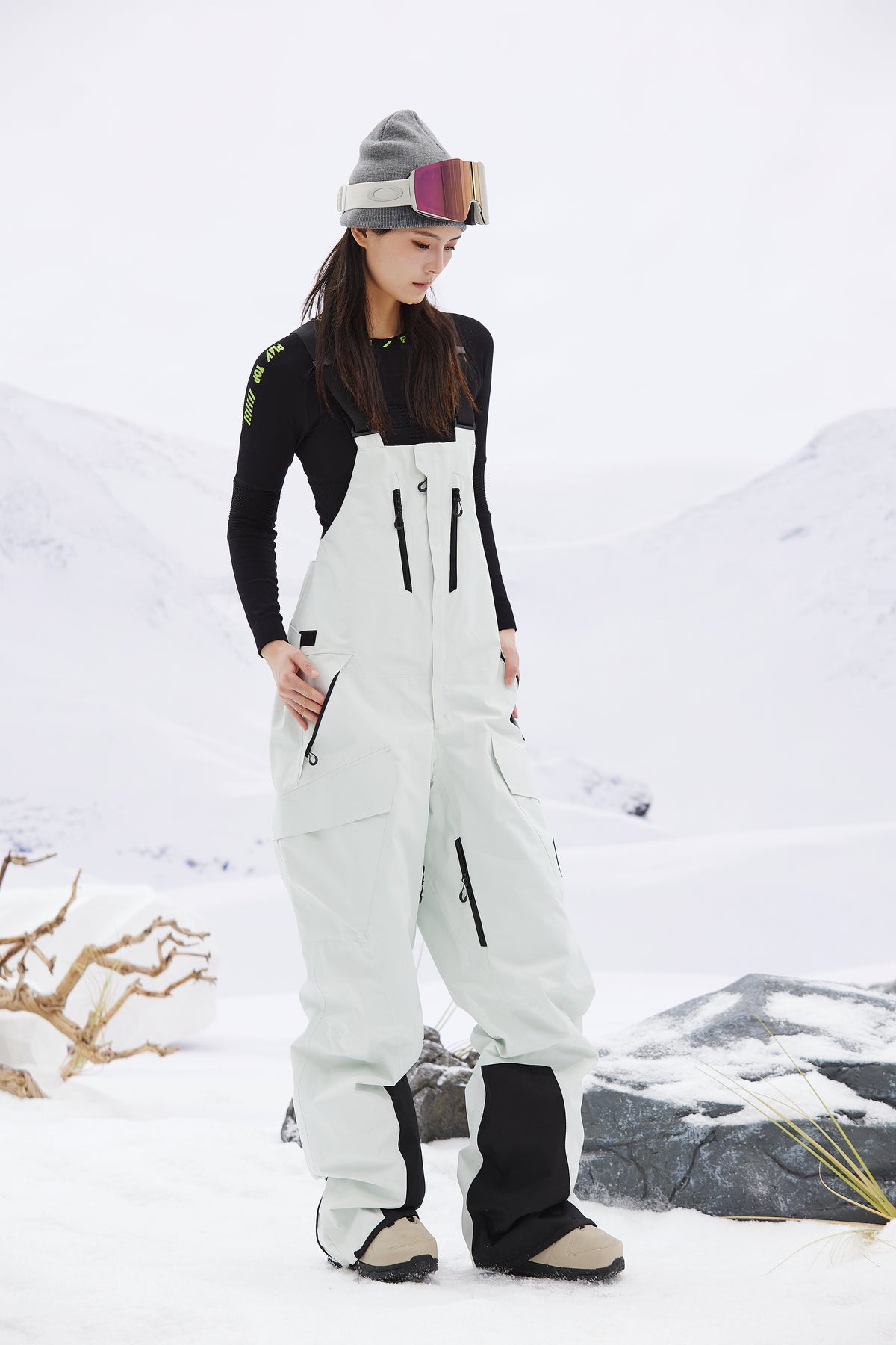 299.00 Saturn Unisex 3L Shell Snowboard Bib Pant – CAPELIN CREW
